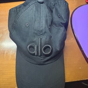 ALO Yoga Classic Black Cap